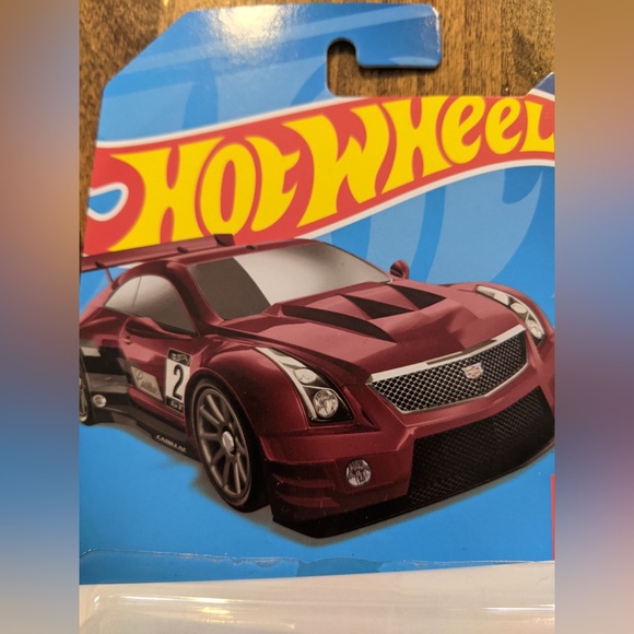 New Hot Wheels in Good Condition ‘16 Cadillac ATS-V R in red - Picture 2 of 7